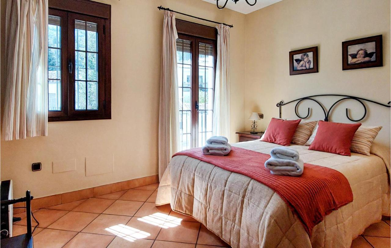 Pet Friendly In With Kitchen * Grazalema