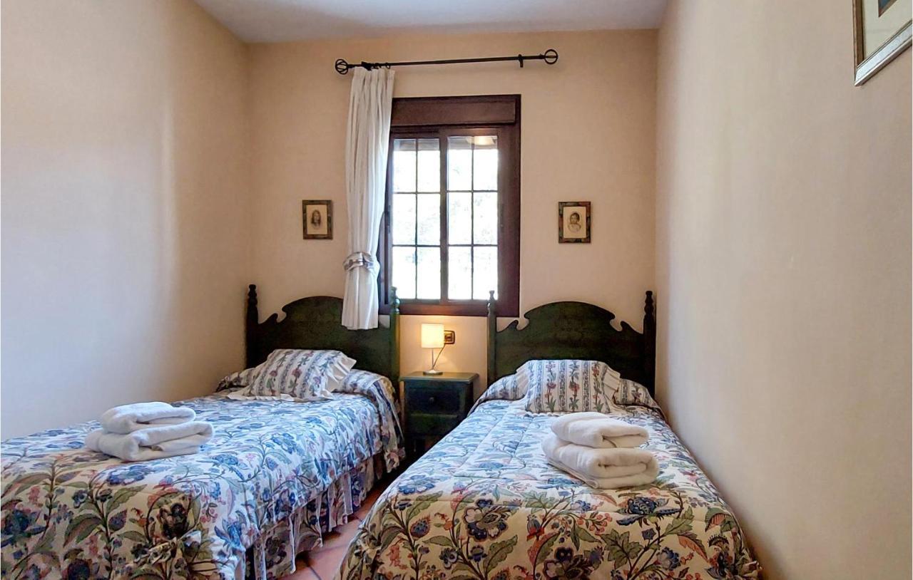 Pet Friendly In With Kitchen Grazalema